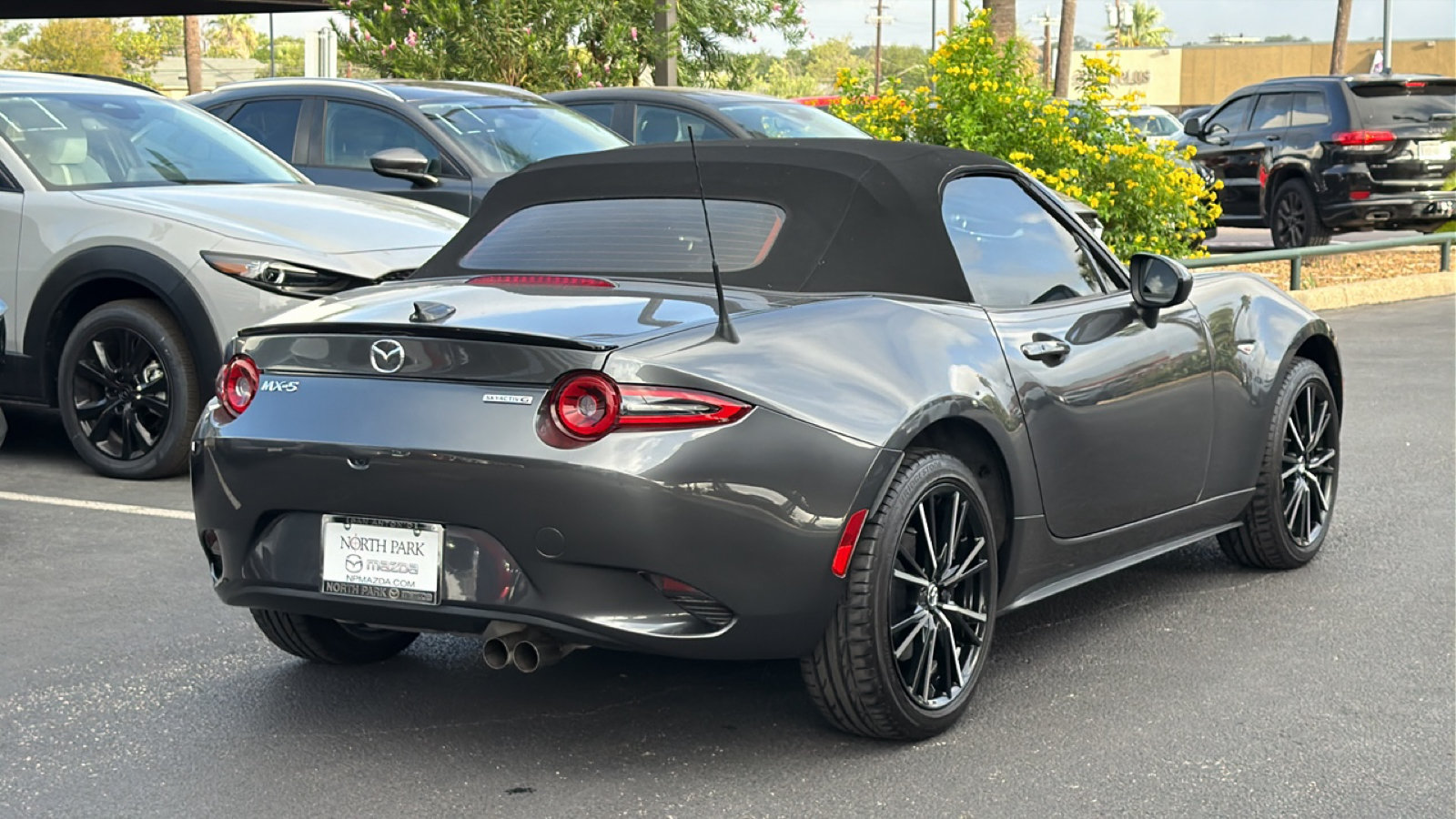 Certified 2025 MAZDA MX-5 Miata Grand Touring RWD image 4