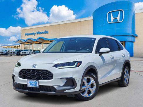 Used 2023 Honda HR-V LX image 1
