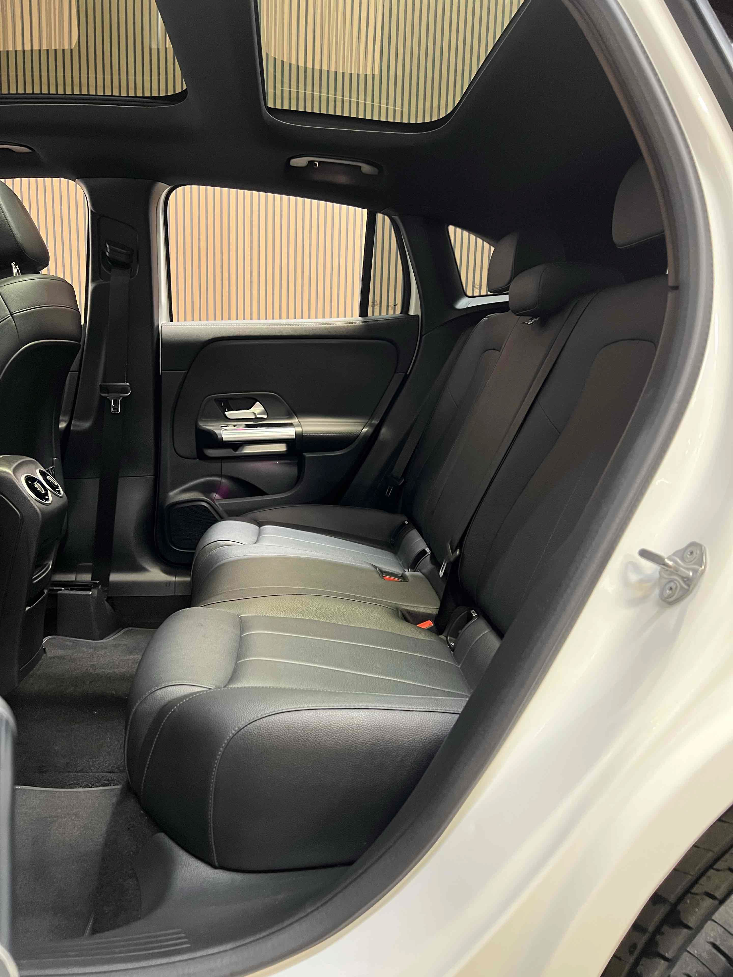 Used 2021 Mercedes-Benz GLA 250 4MATIC w/ Premium Package image 42