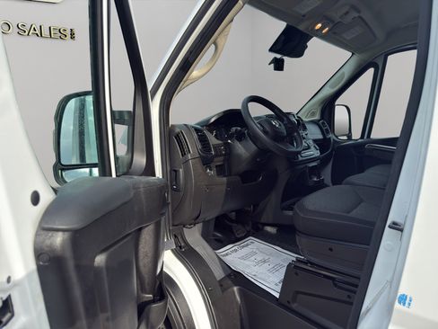 Used 2024 RAM ProMaster 2500 image 9