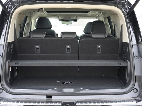 New 2025 INFINITI QX80 Sensory w/ Exterior Package image 38