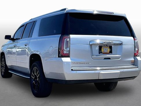 Used 2018 GMC Yukon XL Denali w/ Open Road Package RWD image 11