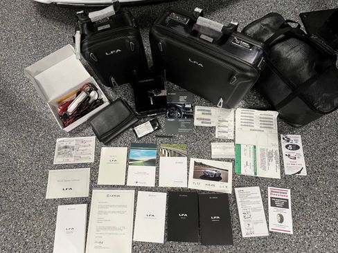 Used 2012 Lexus LFA image 3