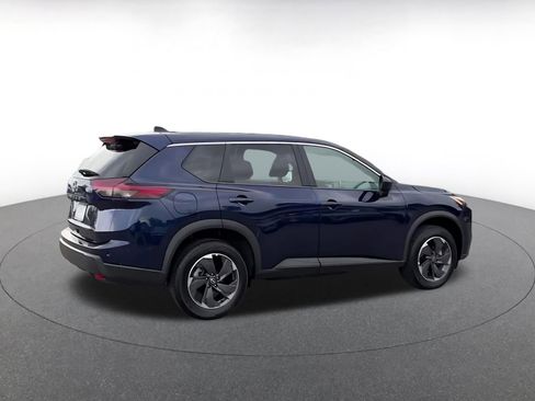 Used 2025 Nissan Rogue SV FWD image 14
