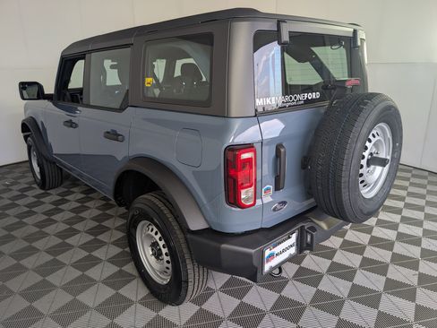 New 2025 Ford Bronco 4-Door image 5