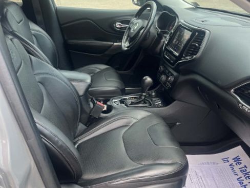 Used 2020 Jeep Cherokee Limited AWD/4WD image 12