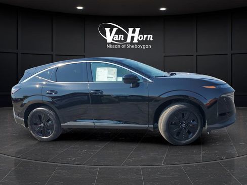 New 2025 Nissan Murano SV image 2