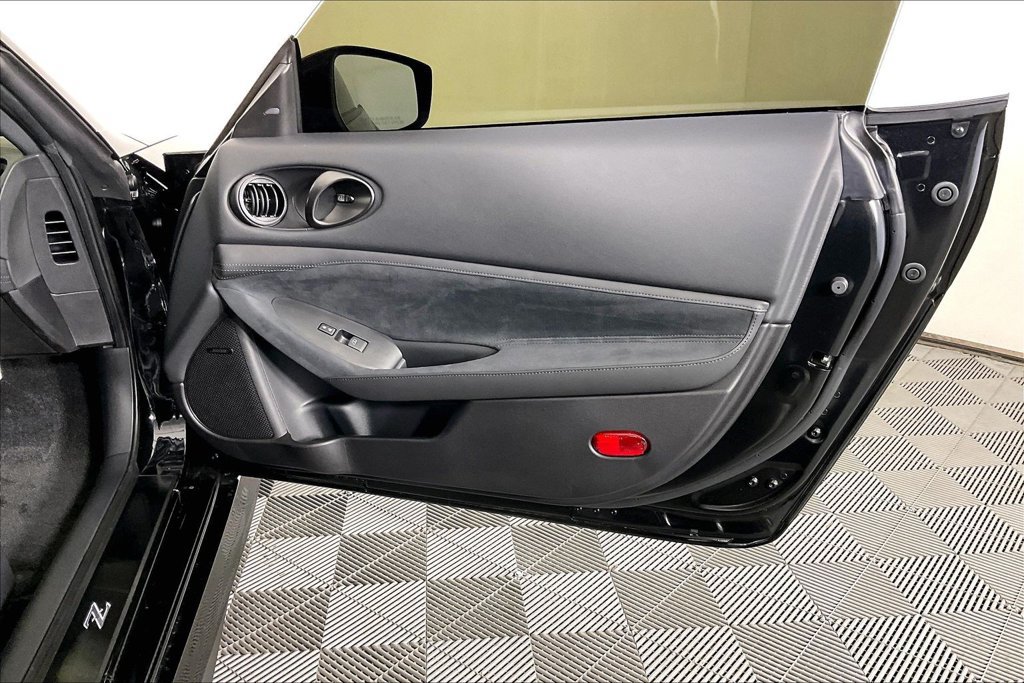 New 2026 Nissan Z Performance w/ Floor Mat Package RWD image 15