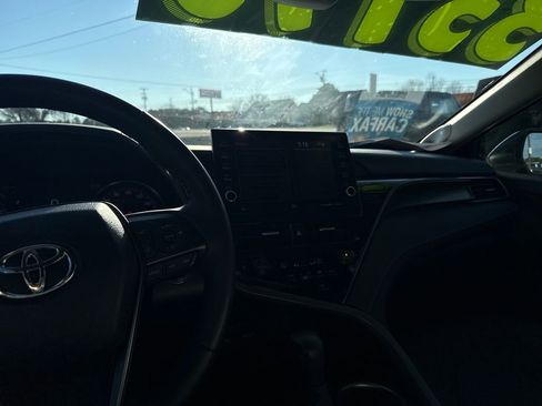 Used 2023 Toyota Camry XSE w/ Navigation Package image 19