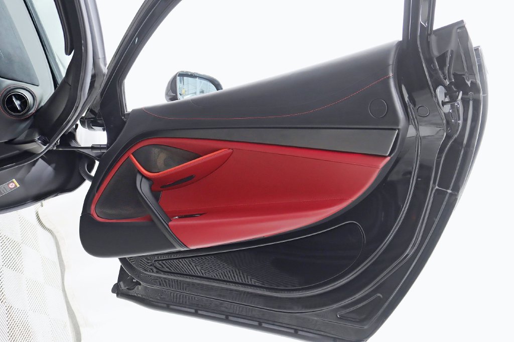 Used 2018 McLaren 720S RWD image 46