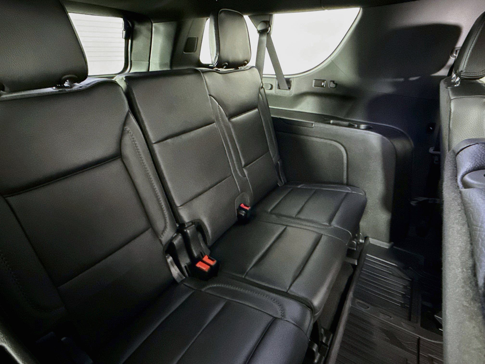 Used 2024 GMC Yukon XL Denali w/ Advanced Technology Package AWD/4WD image 32