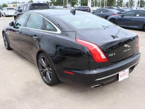 Used 2019 Jaguar XJ L Supercharged RWD image 7
