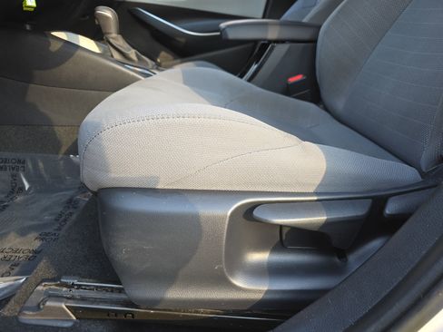 Used 2020 Toyota Corolla SE image 28