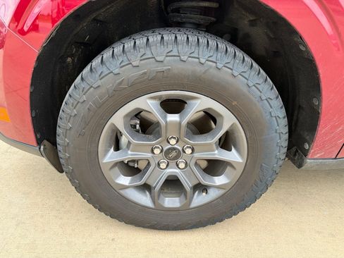 Used 2025 Ford Maverick XLT w/ XLT Luxury Package AWD/4WD image 33