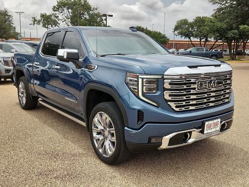 Used 2024 GMC Sierra 1500 Denali w/ Denali Reserve Package AWD/4WD image 7