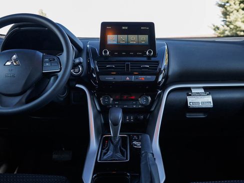 New 2025 Mitsubishi Eclipse Cross LE image 15