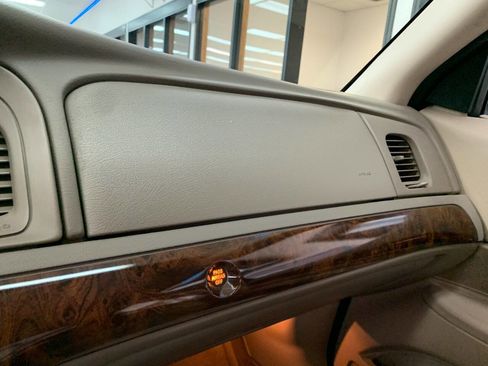 Used 2005 Mercury Grand Marquis GS image 18