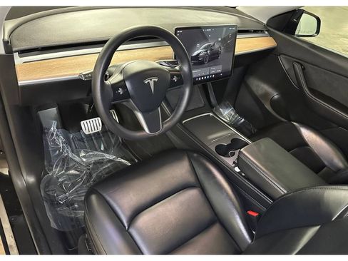 Used 2022 Tesla Model Y Performance AWD/4WD image 19