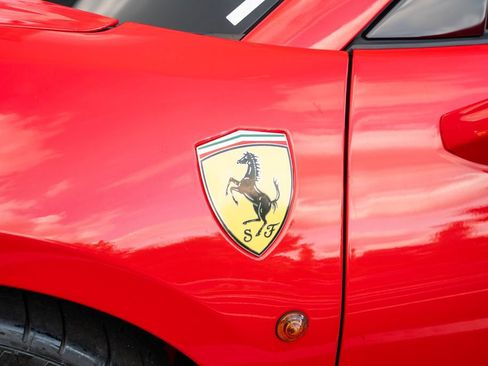 Used 2018 Ferrari 488 Spider RWD image 26
