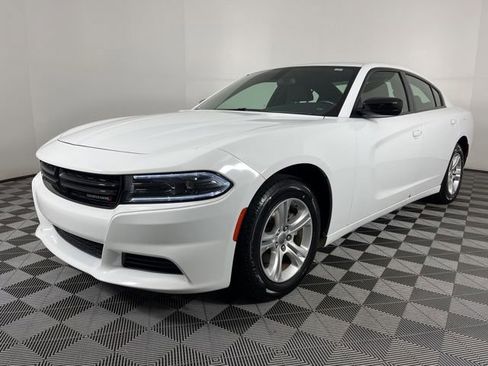 Used 2023 Dodge Charger SXT RWD image 6