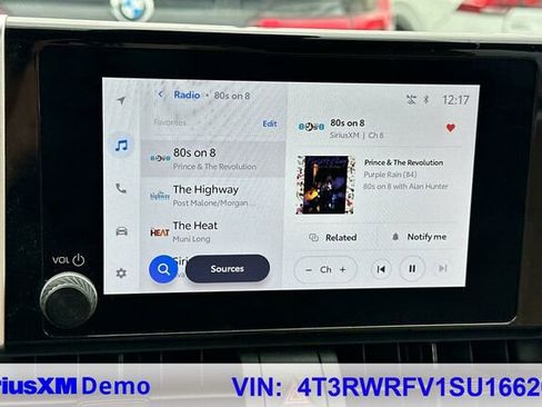 Used 2025 Toyota RAV4 XLE image 37