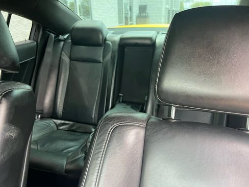 Used 2017 Dodge Charger R/T w/ Plus Group image 16