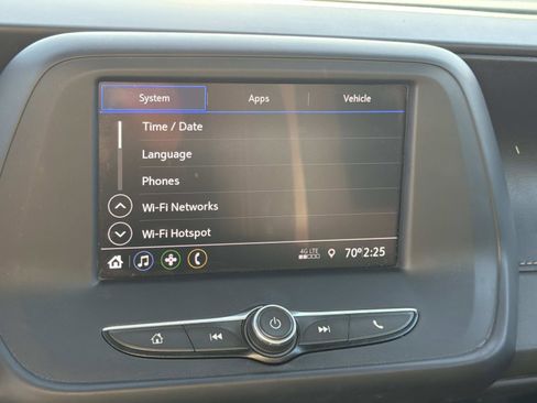 Used 2020 Chevrolet Camaro LT image 12