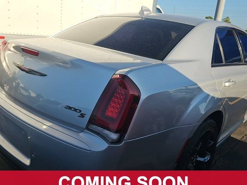 Used 2021 Chrysler 300 S RWD image 4