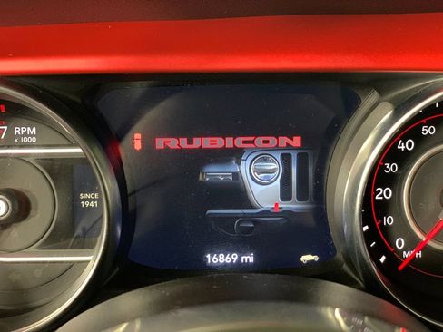 Used 2022 Jeep Wrangler Unlimited Rubicon w/ Safety Group AWD/4WD image 23