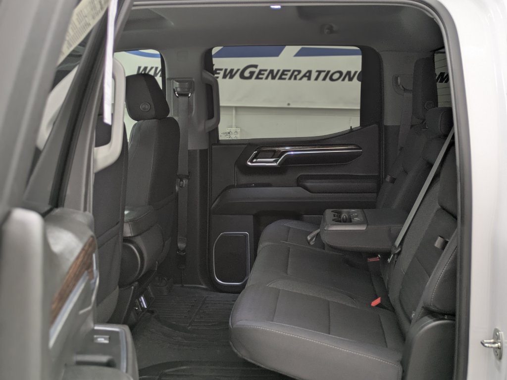 Used 2024 GMC Sierra 1500 Elevation AWD/4WD image 13
