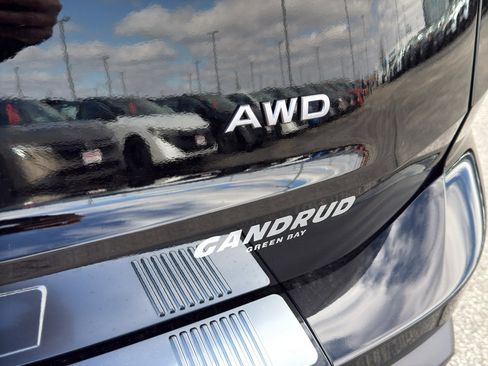 New 2026 Nissan Rogue SV AWD/4WD image 8