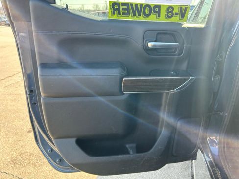 Used 2019 Chevrolet Silverado 1500 RST image 13