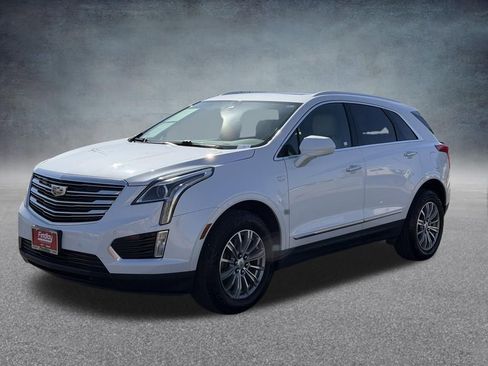 Used 2018 Cadillac XT5 Luxury w/ Driver Awareness Package FWD image 8