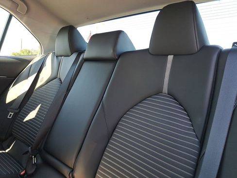 Certified 2022 Toyota Camry SE image 8