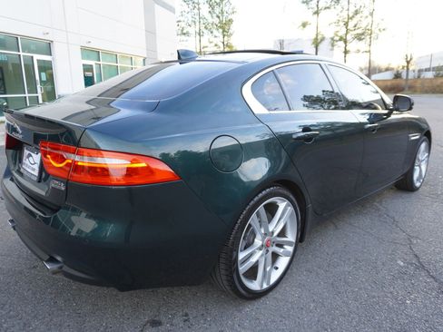 Used 2017 Jaguar XE Prestige image 7