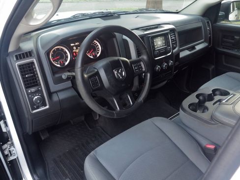 Used 2017 RAM 1500 Express AWD/4WD image 7
