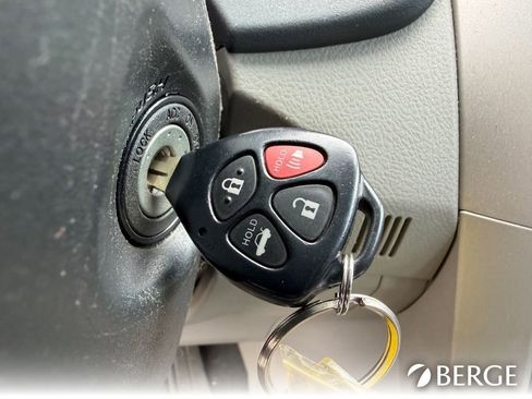 Used 2011 Toyota Corolla LE image 27