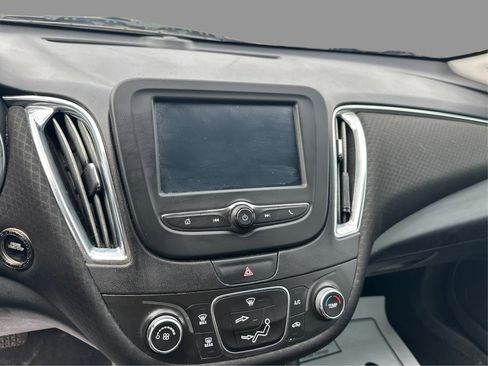 Used 2018 Chevrolet Malibu LT FWD image 20