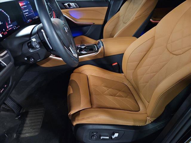 Certified 2026 BMW X5 sDrive40i w/ Parking Assistance Package RWD image 17