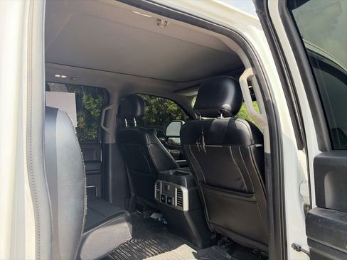 Used 2017 Ford F250 Lariat w/ Lariat Ultimate Package AWD/4WD image 11