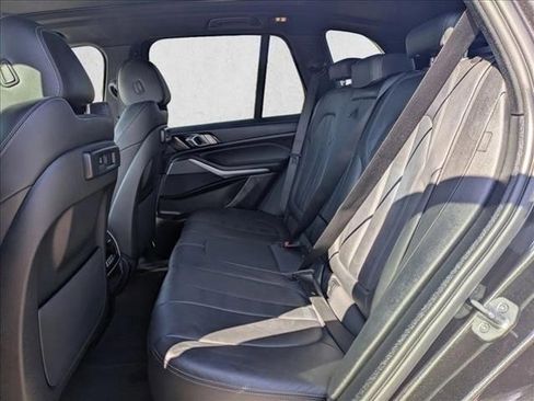 Used 2022 BMW X5 xDrive40i w/ Premium Package image 21