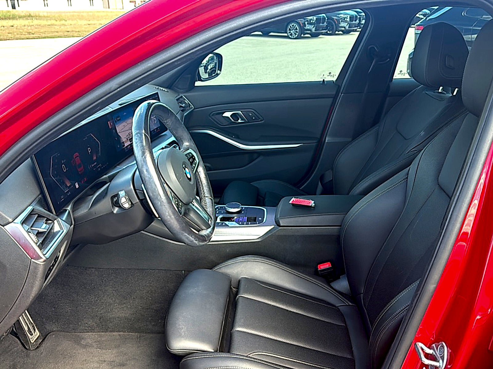 Used 2024 BMW 330i Sedan w/ M Sport Package RWD image 7