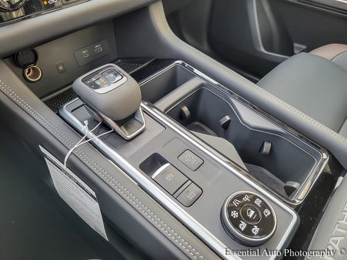 New 2025 Nissan Pathfinder Platinum image 18