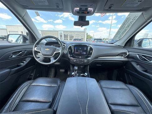 Used 2021 Chevrolet Traverse Premier image 10