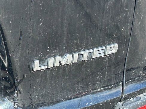 Used 2019 Jeep Cherokee Limited image 5