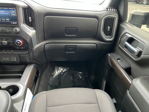 Used 2022 Chevrolet Silverado 1500 LT Trail Boss AWD/4WD image 30