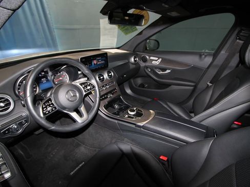 Used 2020 Mercedes-Benz C 300 C 300 image 2