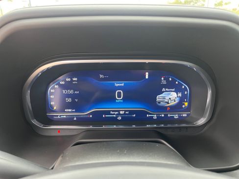 Used 2023 Chevrolet Tahoe Z71 w/ Luxury Package image 10