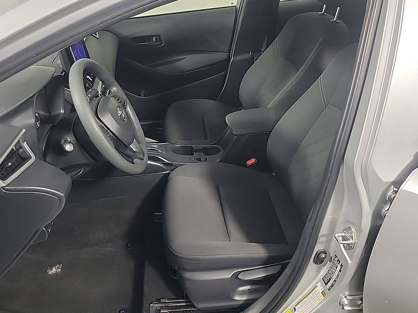 Used 2023 Toyota Corolla LE FWD image 18