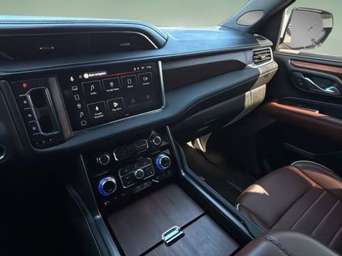 Used 2024 GMC Yukon XL Denali Ultimate image 25